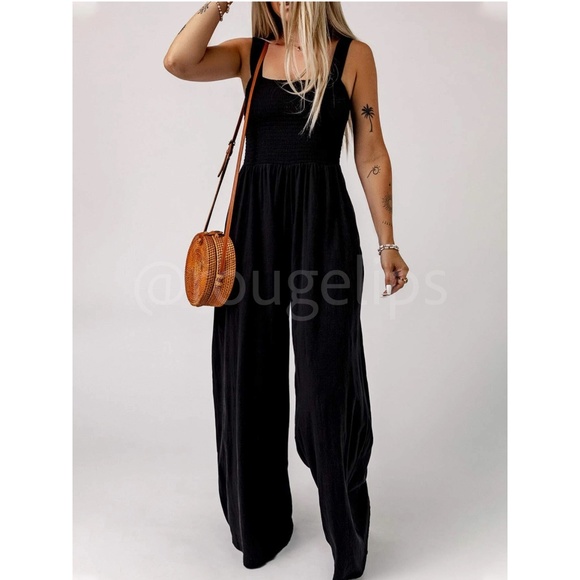 Black Jumpsuit Slant Pocket Wide Leg Shirred Bodice Straps Square Neck - Picture 4 of 13